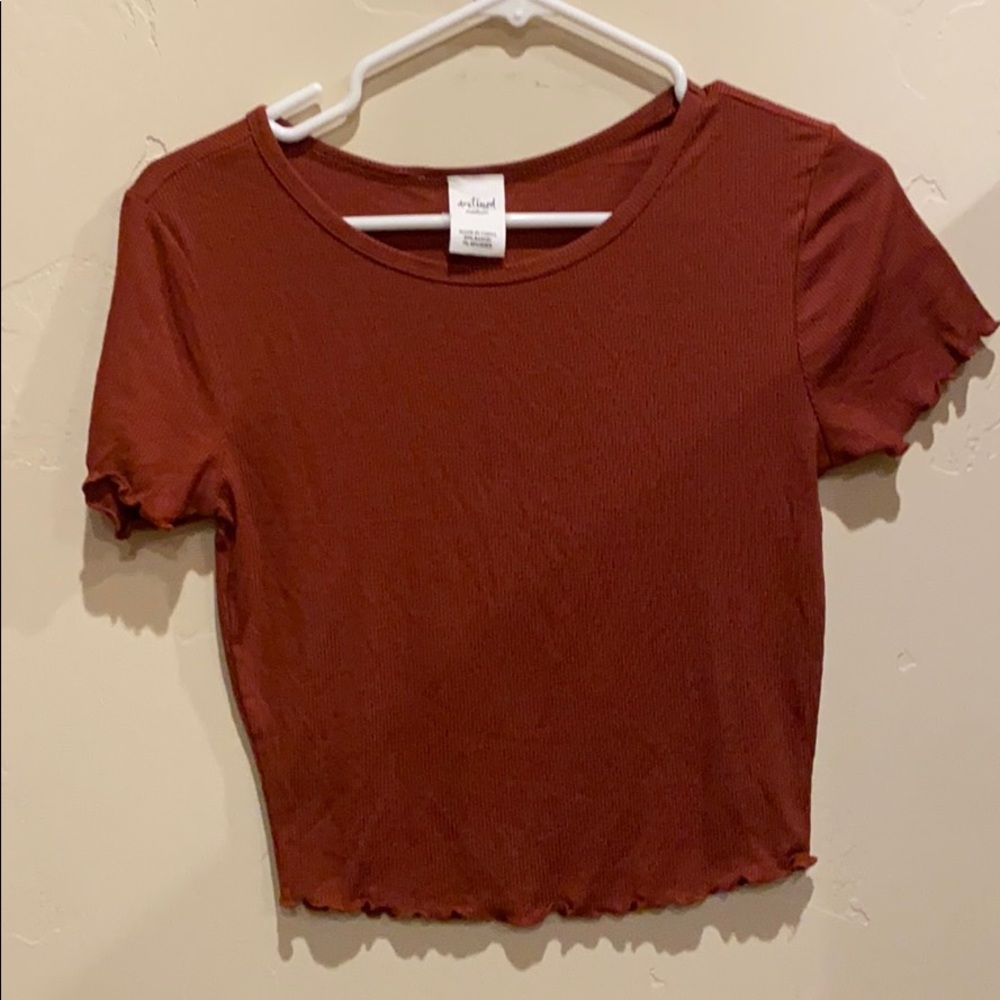 cropped tee